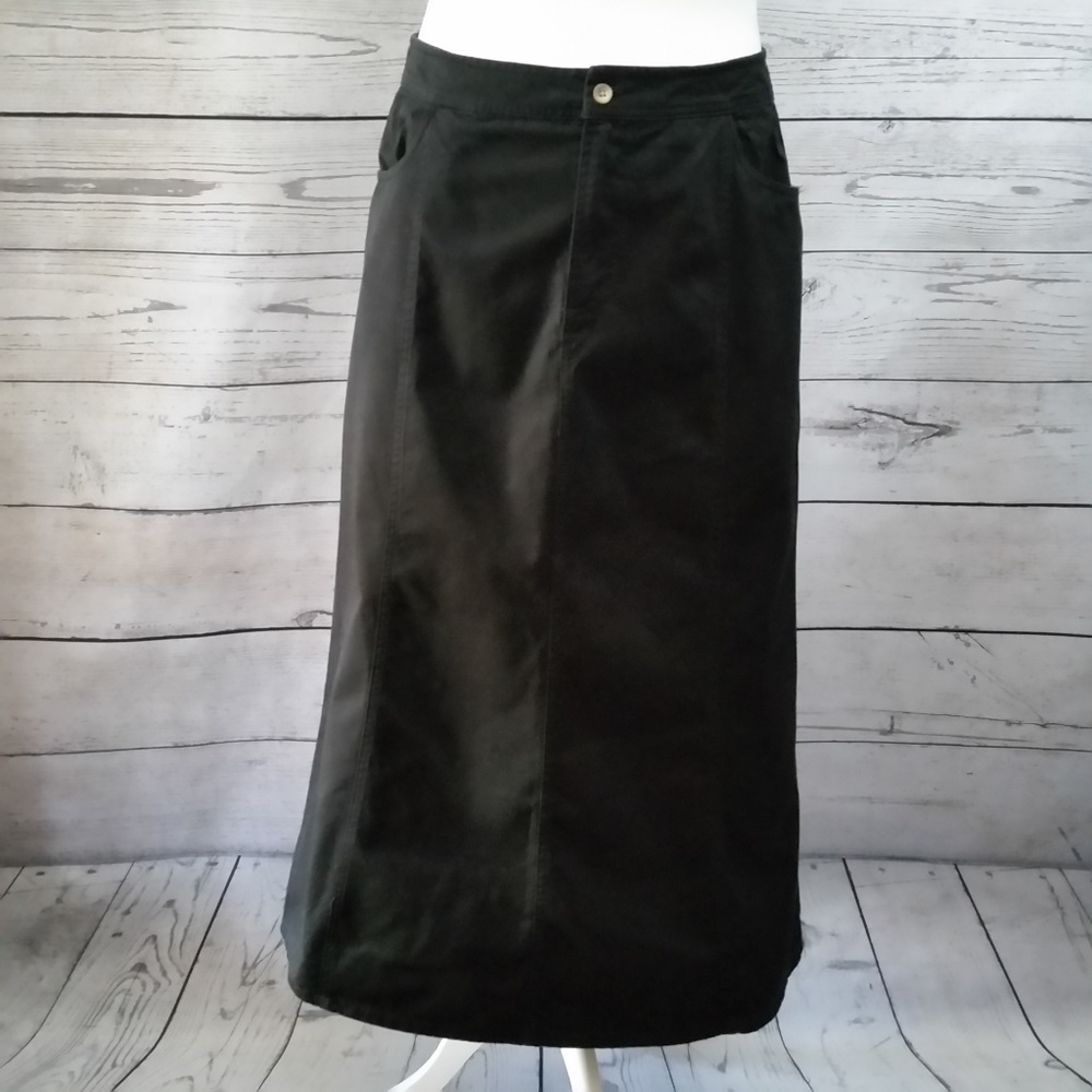 Basic Editions Black Skirt A-line Cotton Casual